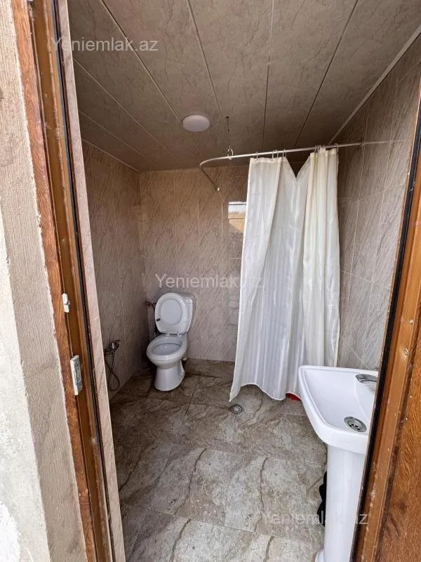 Satılır 1 otaqlı obyekt 240 m²