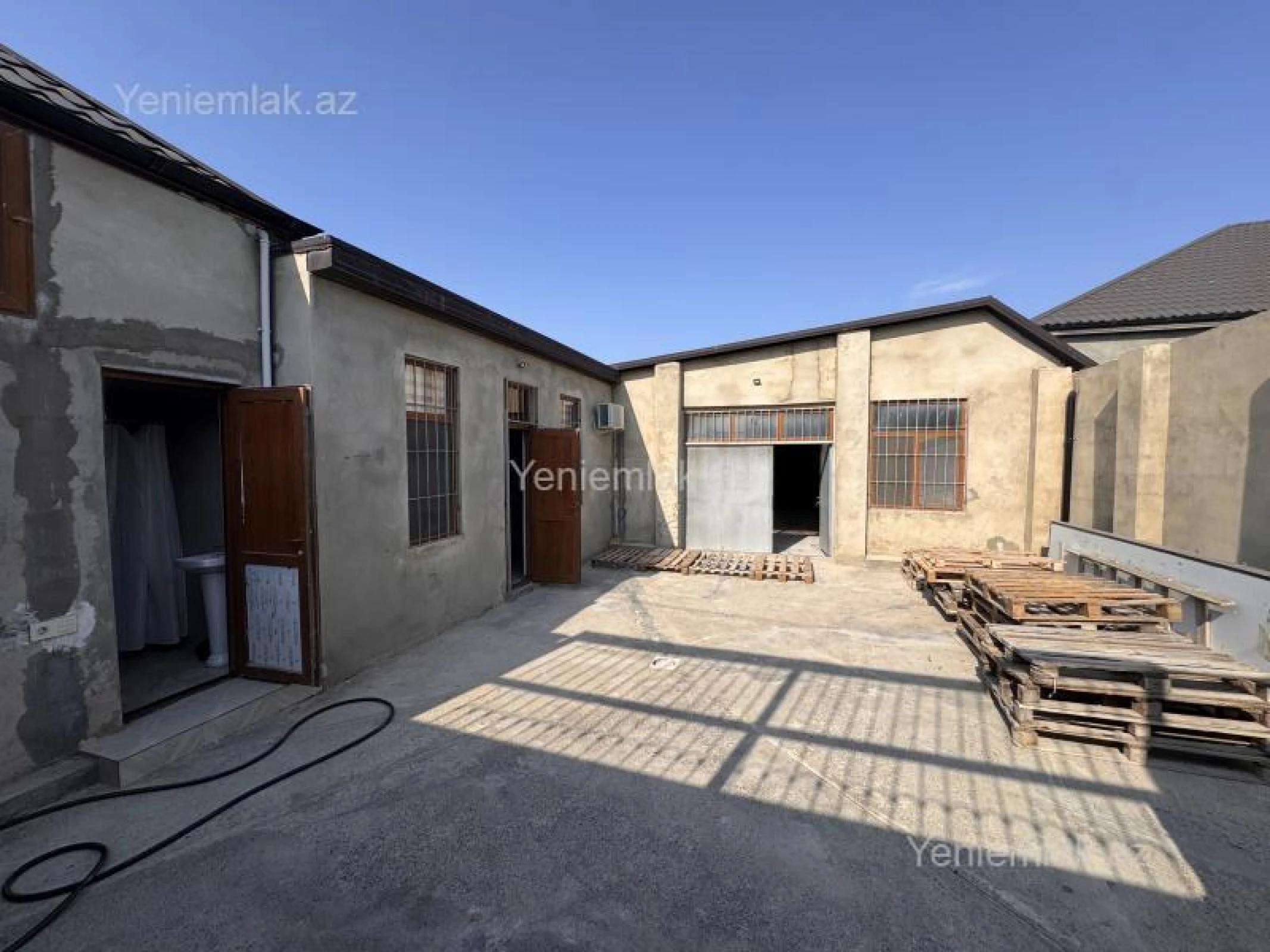 Satılır 1 otaqlı obyekt 240 m²