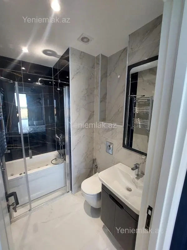 Satılır 3 otaqlı yeni tikili 85 m²