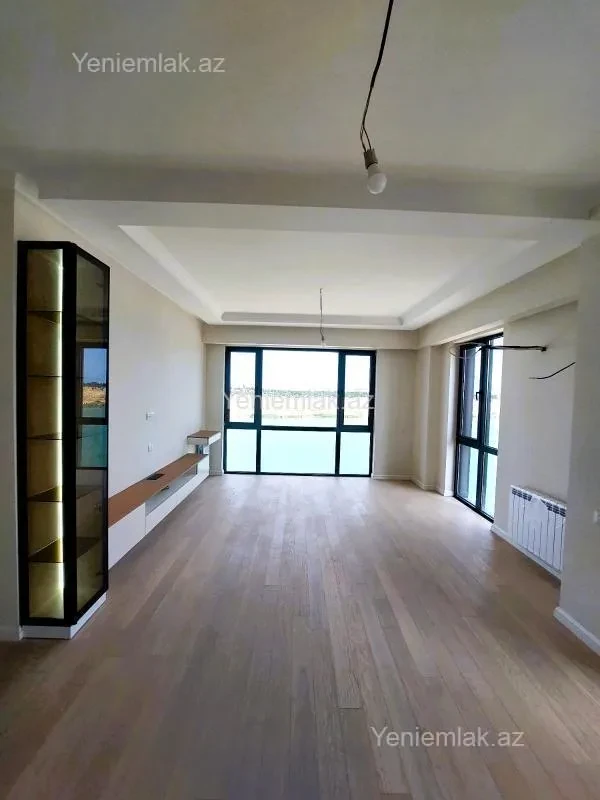 Satılır 3 otaqlı yeni tikili 85 m²