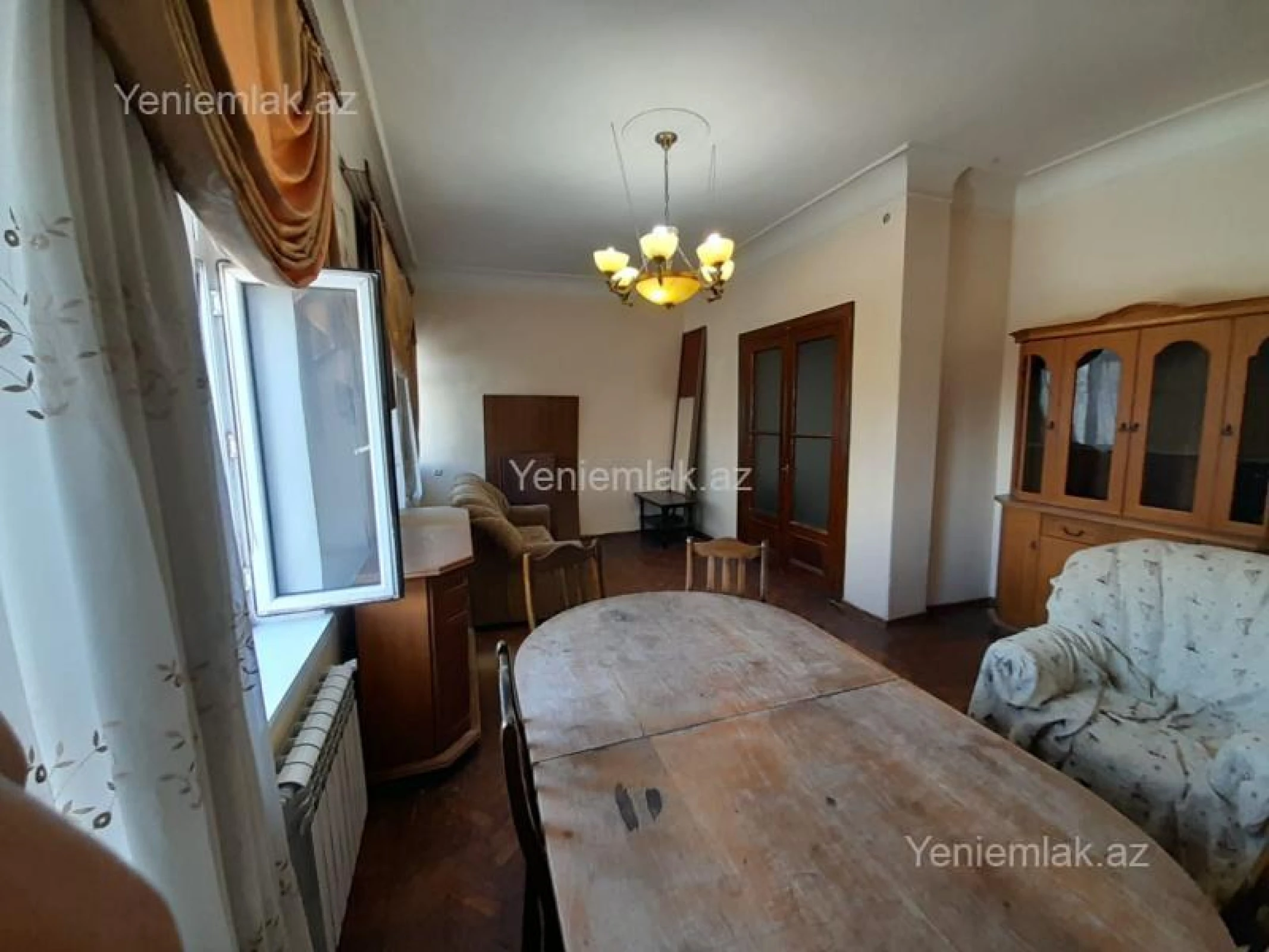 Satılır 3 otaqlı köhnə tikili 95 m²