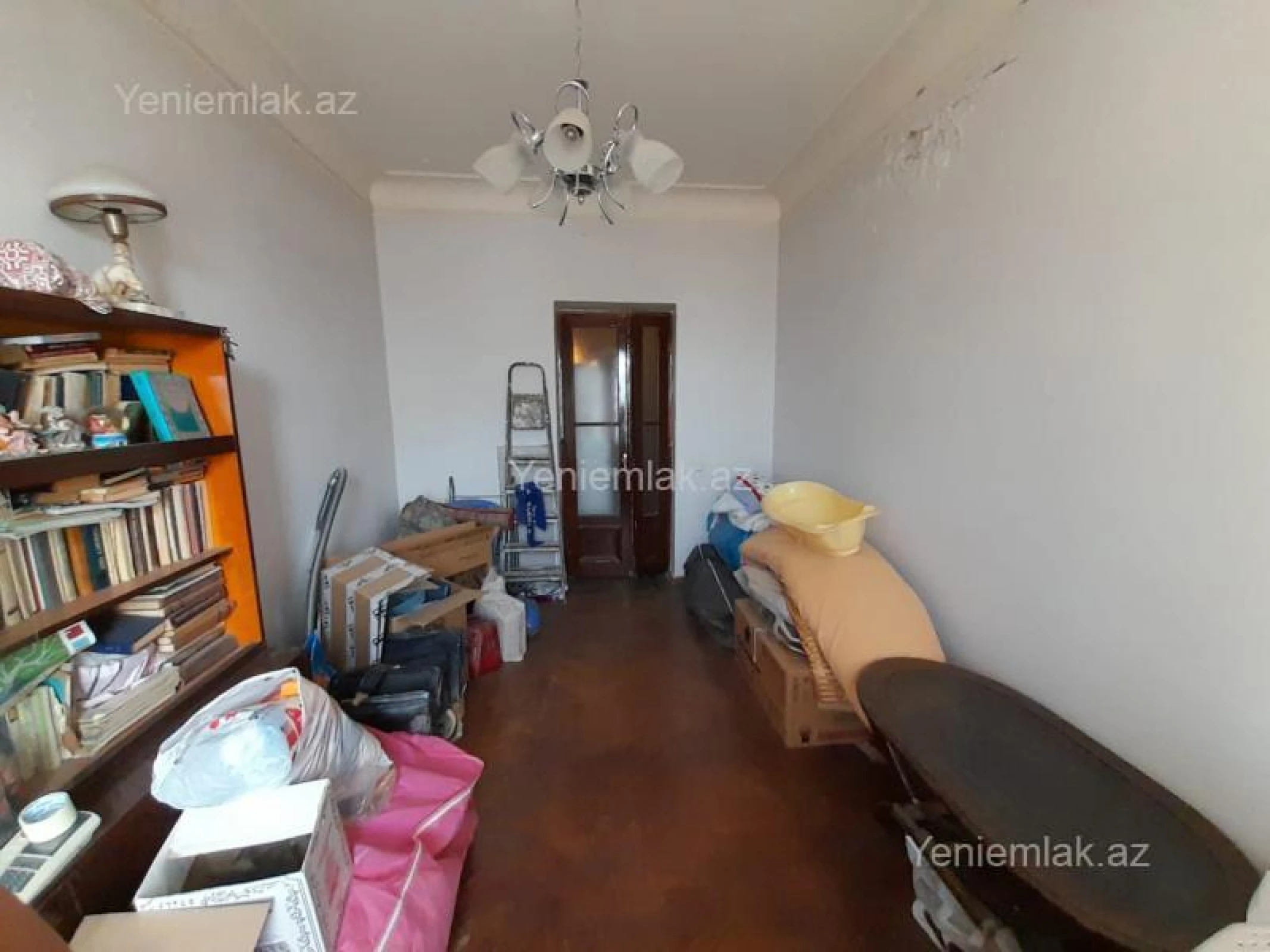 Satılır 3 otaqlı köhnə tikili 95 m²