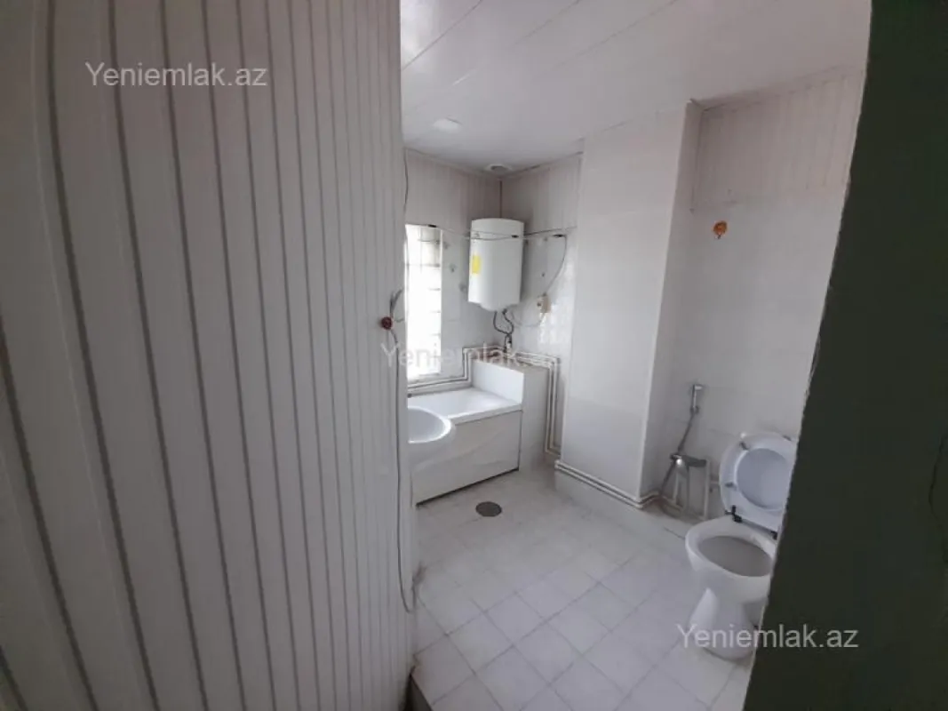 Satılır 3 otaqlı köhnə tikili 95 m²