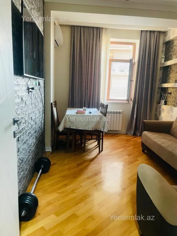 Satılır 2 otaqlı yeni tikili 58 m²