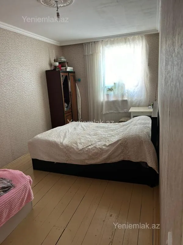 Satılır 3 otaqlı köhnə tikili 95 m²
