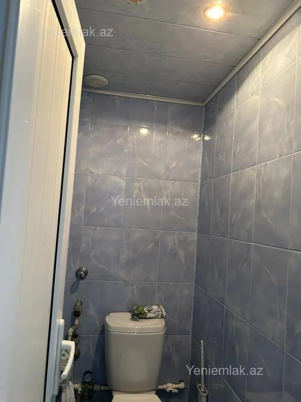 Satılır 3 otaqlı köhnə tikili 95 m²