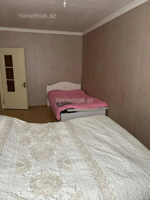 Satılır 3 otaqlı köhnə tikili 95 m²