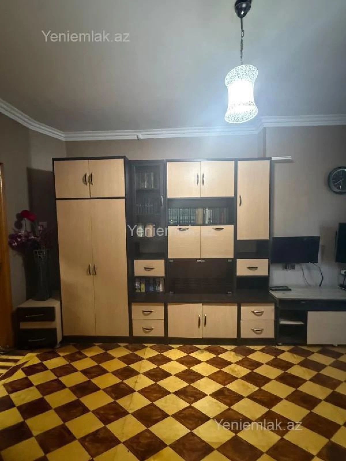 Satılır 2 otaqlı köhnə tikili 55 m²
