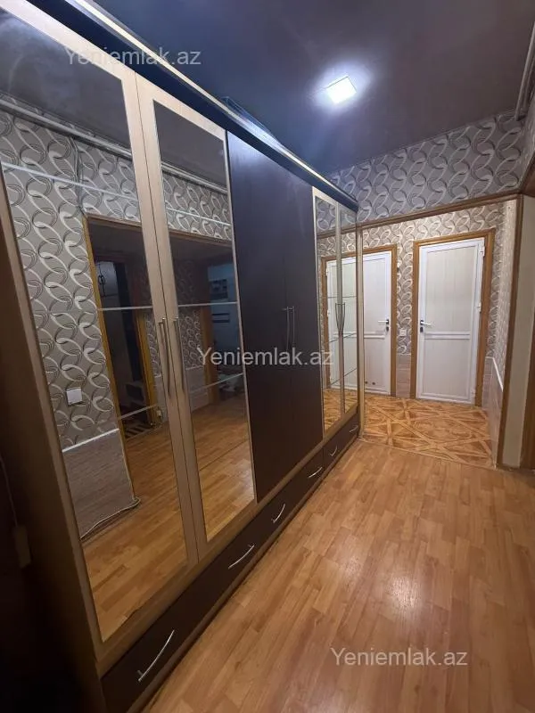 Satılır 2 otaqlı köhnə tikili 55 m²