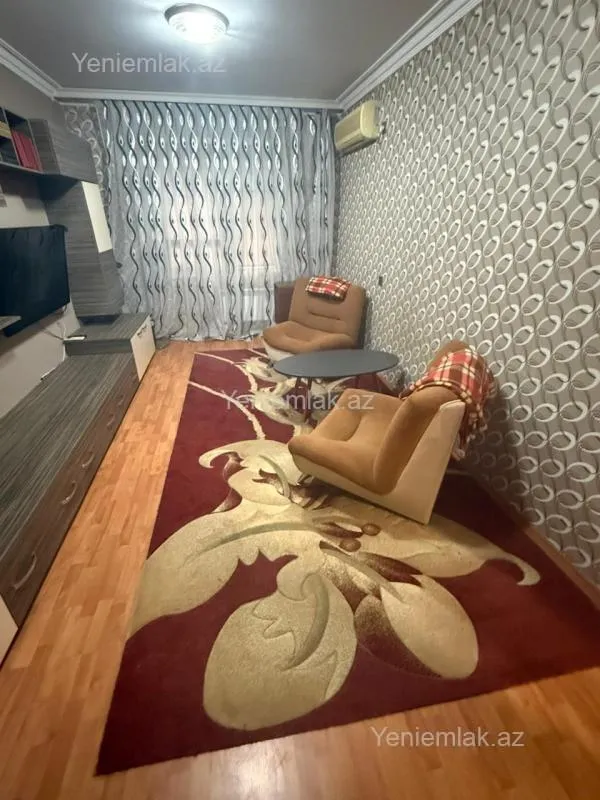 Satılır 2 otaqlı köhnə tikili 55 m²