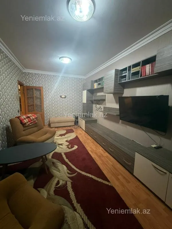 Satılır 2 otaqlı köhnə tikili 55 m²