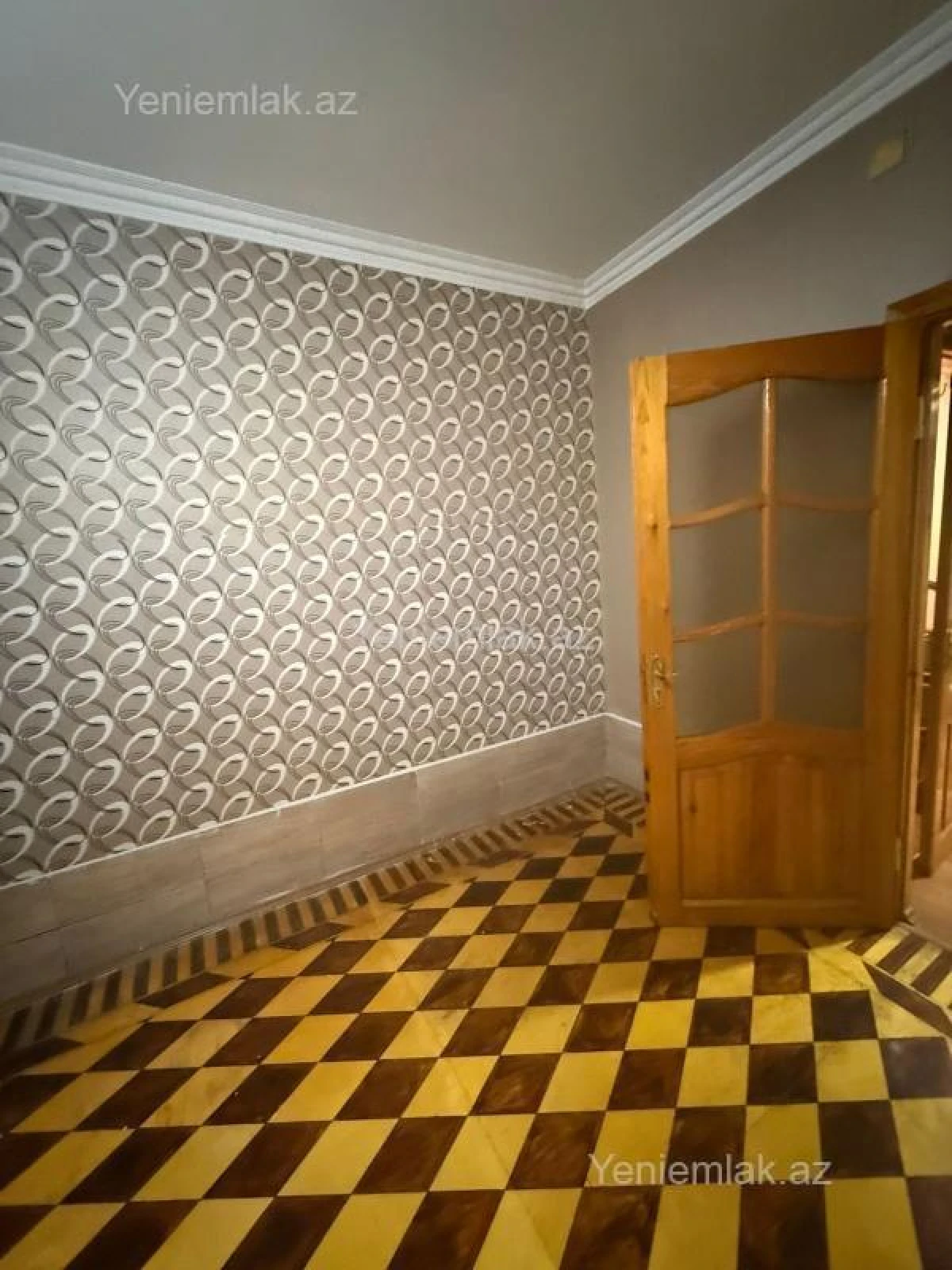 Satılır 2 otaqlı köhnə tikili 55 m²