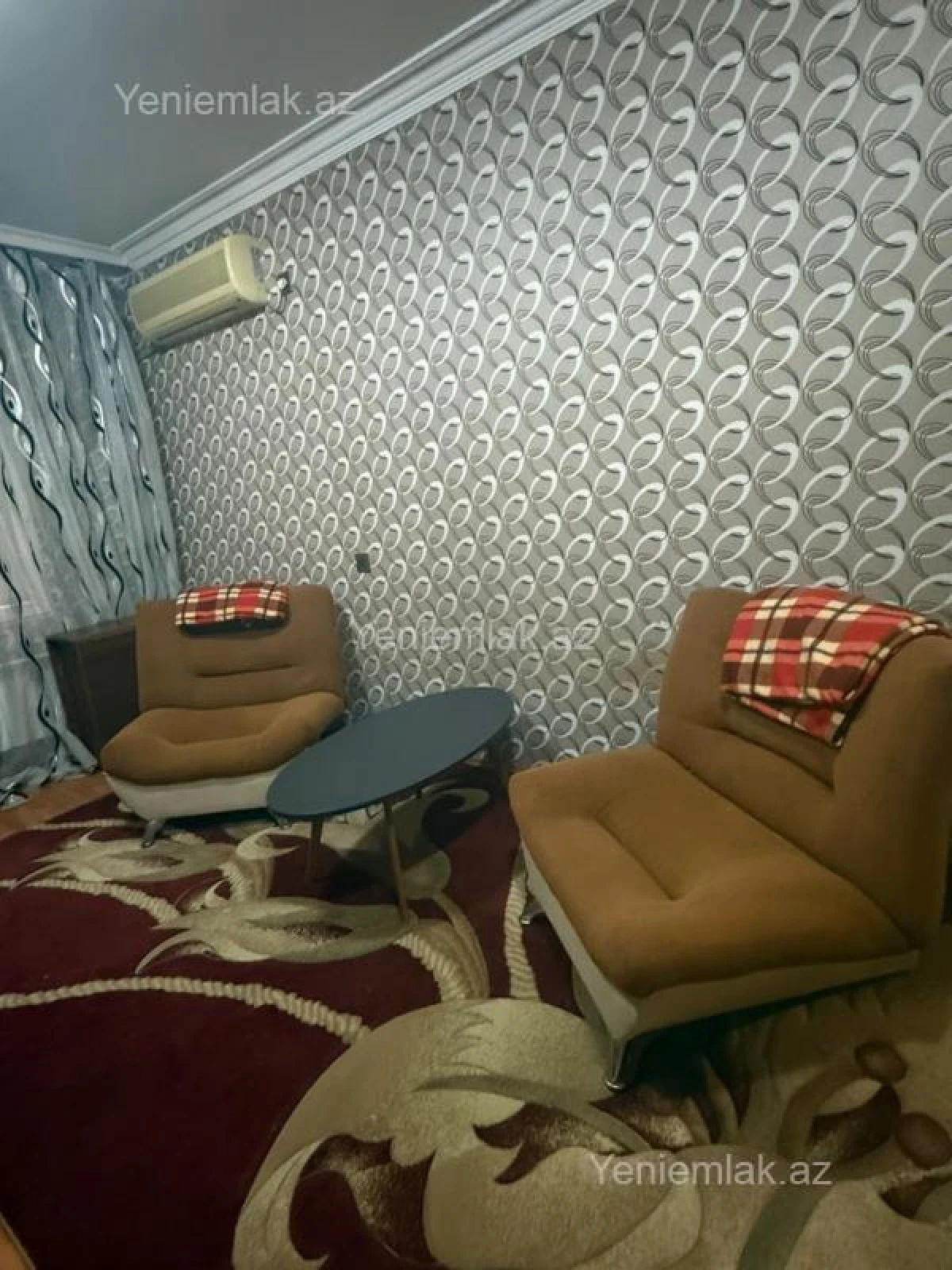 Satılır 2 otaqlı köhnə tikili 55 m²