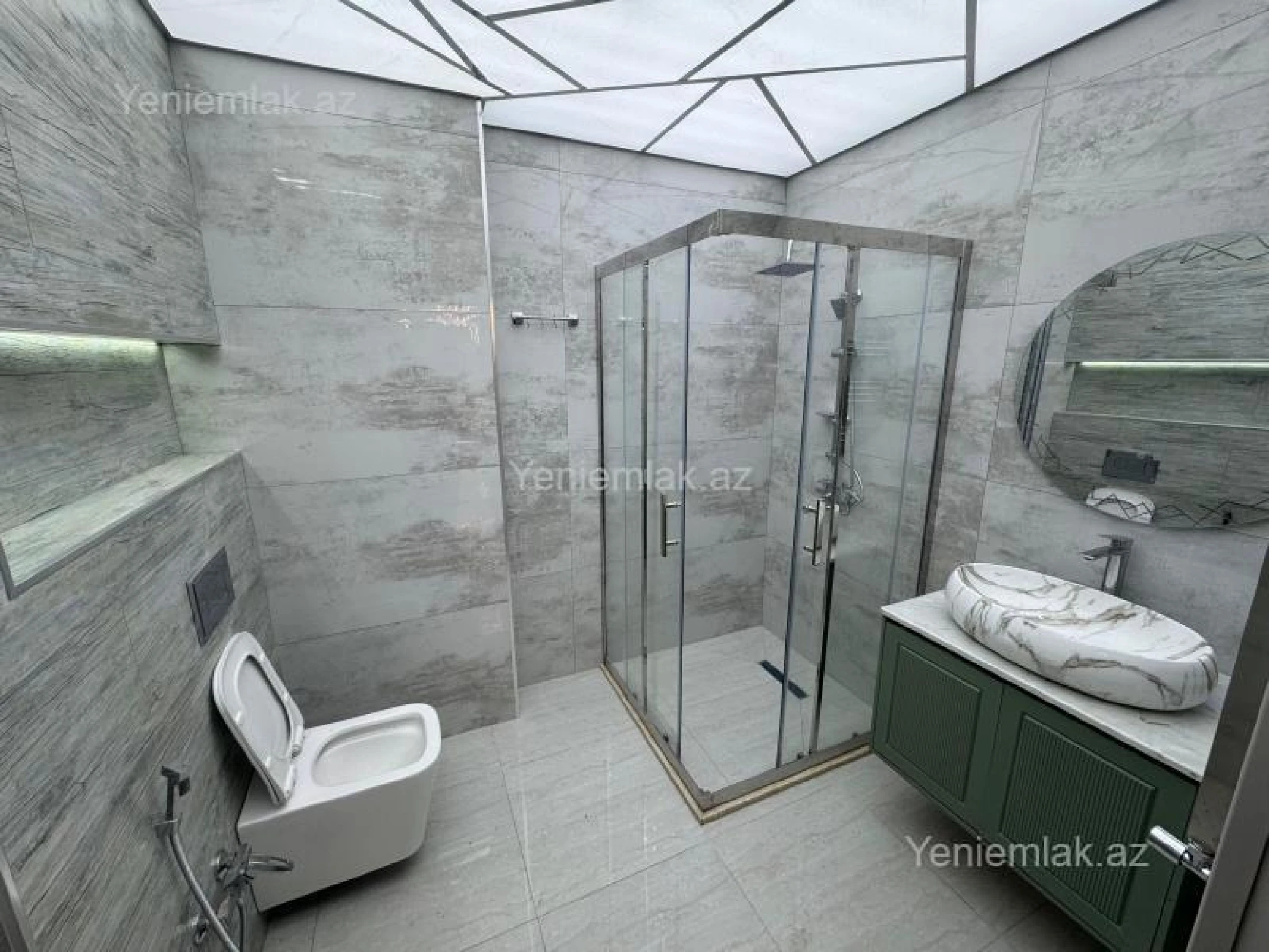 Satılır 2 otaqlı yeni tikili 85 m²