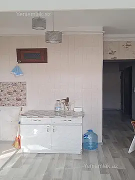 Satılır 2 otaqlı köhnə tikili 55 m²