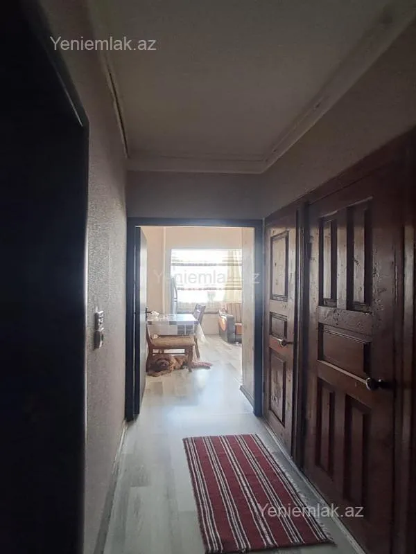 Satılır 2 otaqlı köhnə tikili 55 m²