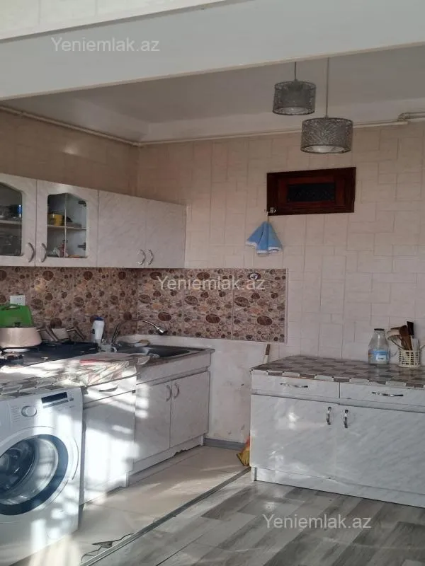 Satılır 2 otaqlı köhnə tikili 55 m²