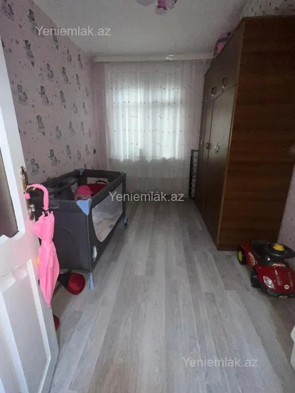 Satılır 3 otaqlı köhnə tikili 65 m²