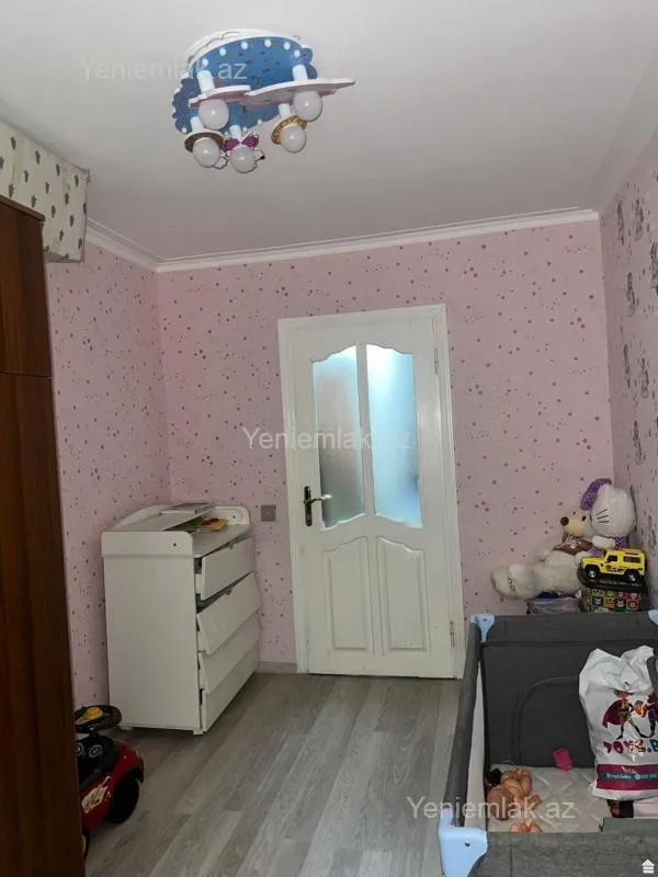 Satılır 3 otaqlı köhnə tikili 65 m²