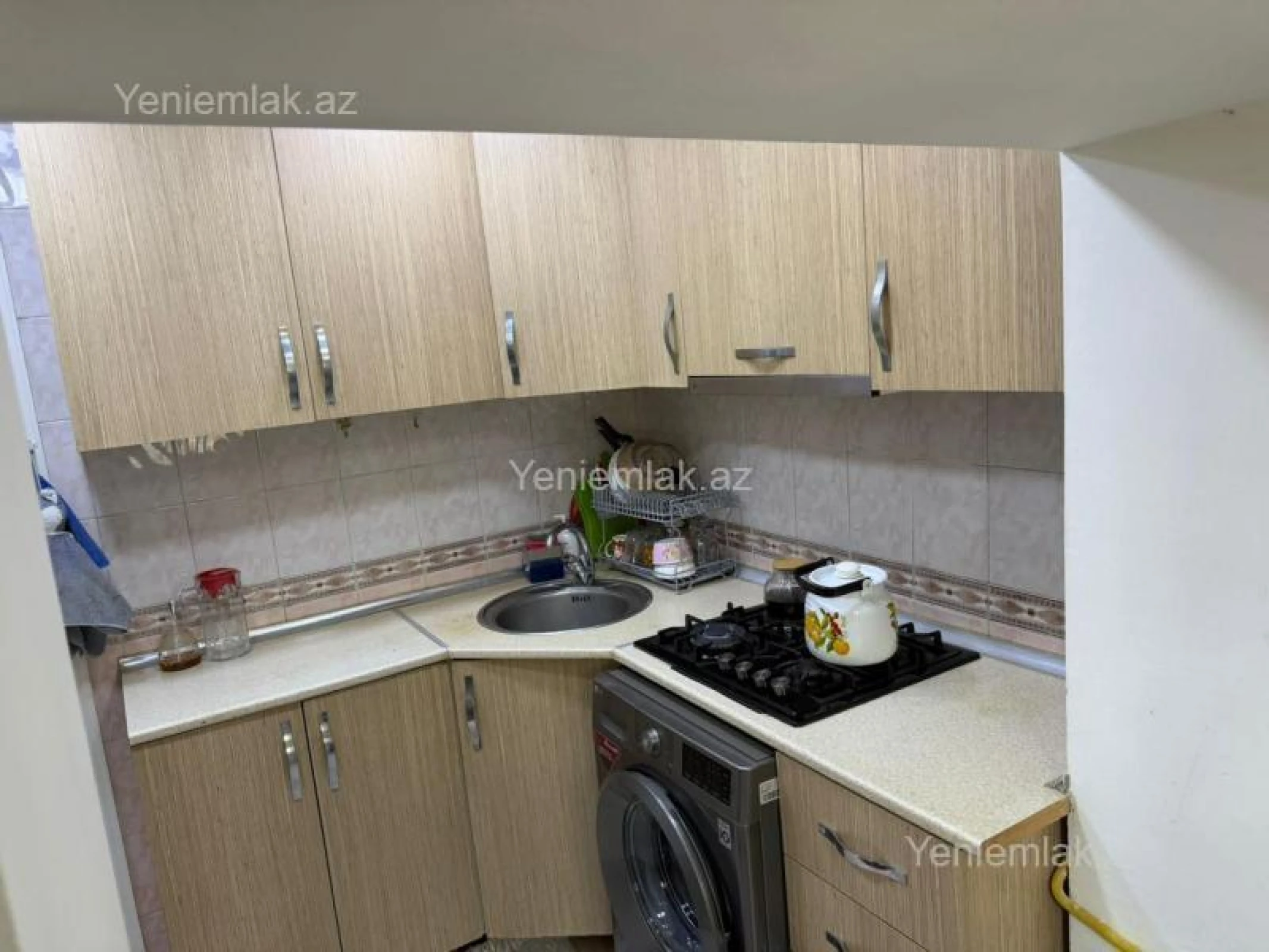 Satılır 3 otaqlı köhnə tikili 65 m²