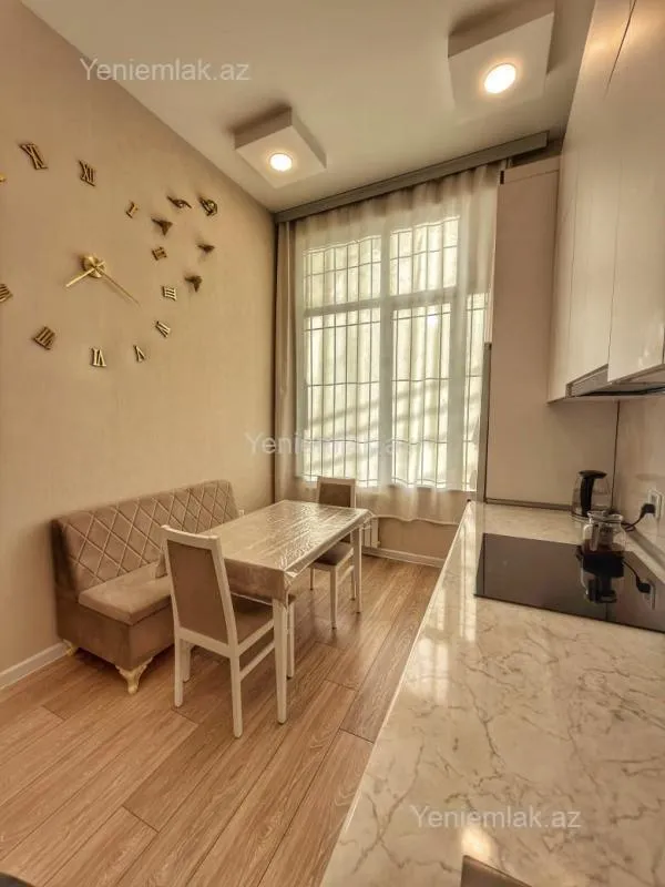 Satılır 2 otaqlı yeni tikili 83 m²