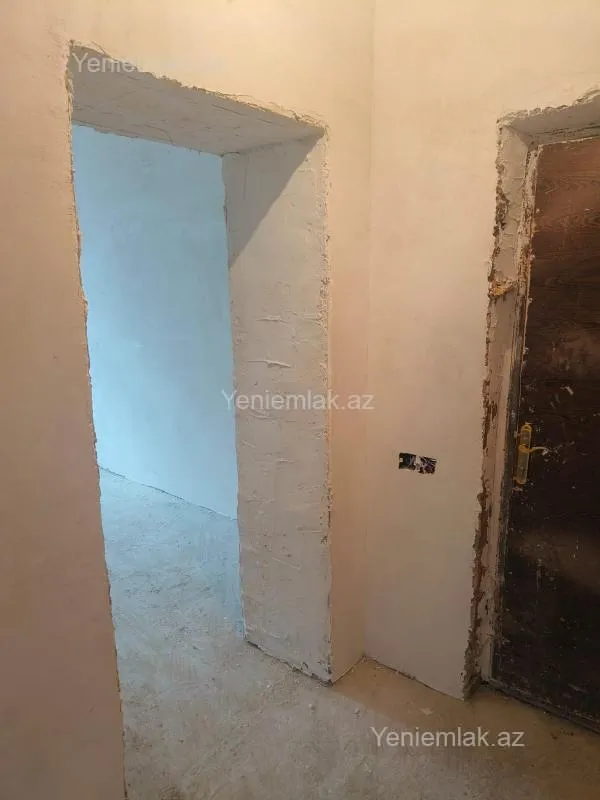 Satılır 3 otaqlı yeni tikili 70 m²