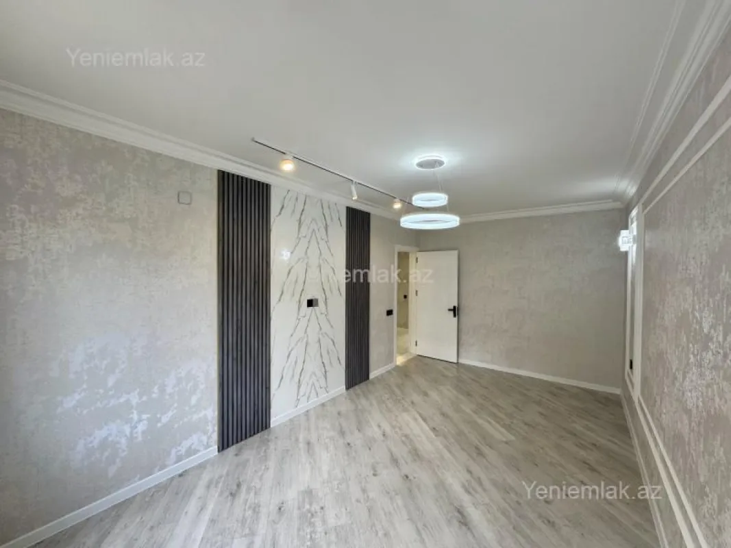 Satılır 5 otaqlı köhnə tikili 75 m²