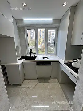 Satılır 5 otaqlı köhnə tikili 75 m²