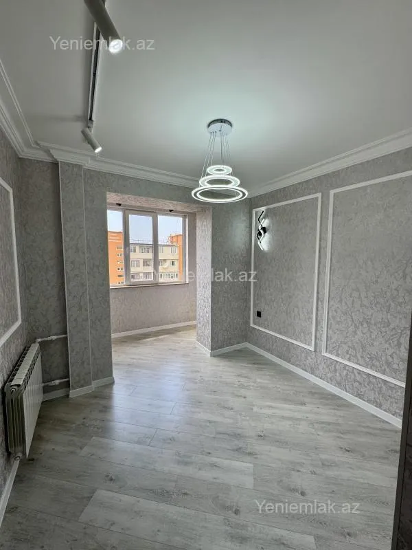 Satılır 5 otaqlı köhnə tikili 75 m²