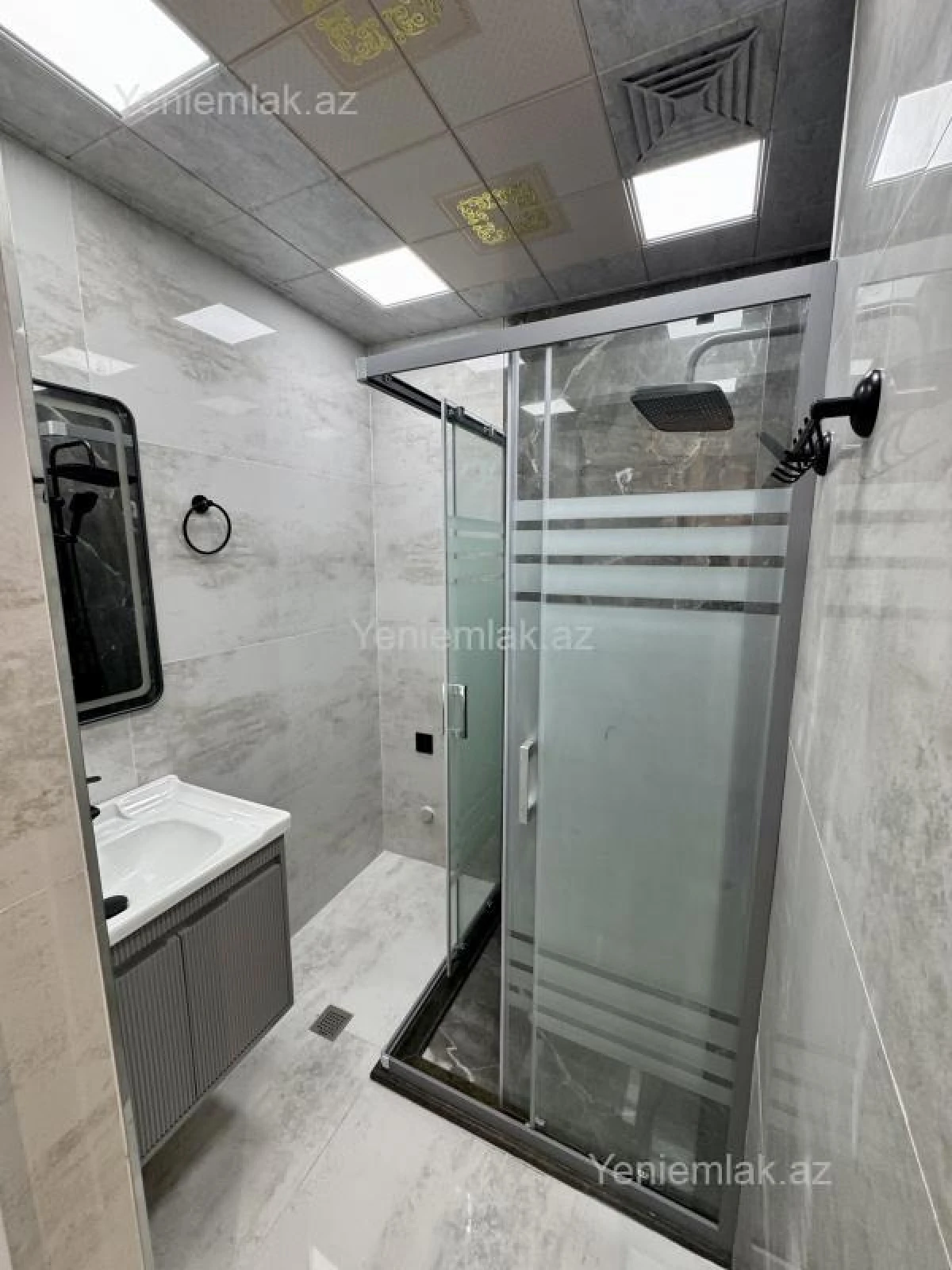 Satılır 5 otaqlı köhnə tikili 75 m²