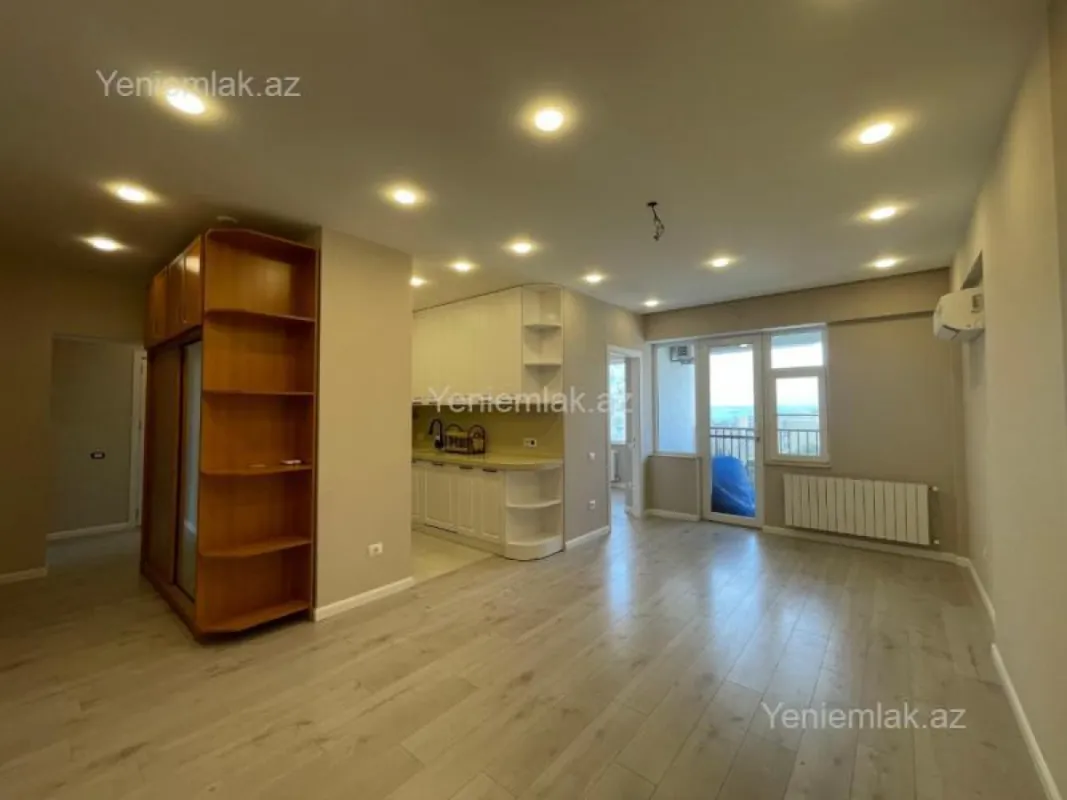 Satılır 3 otaqlı yeni tikili 85 m²
