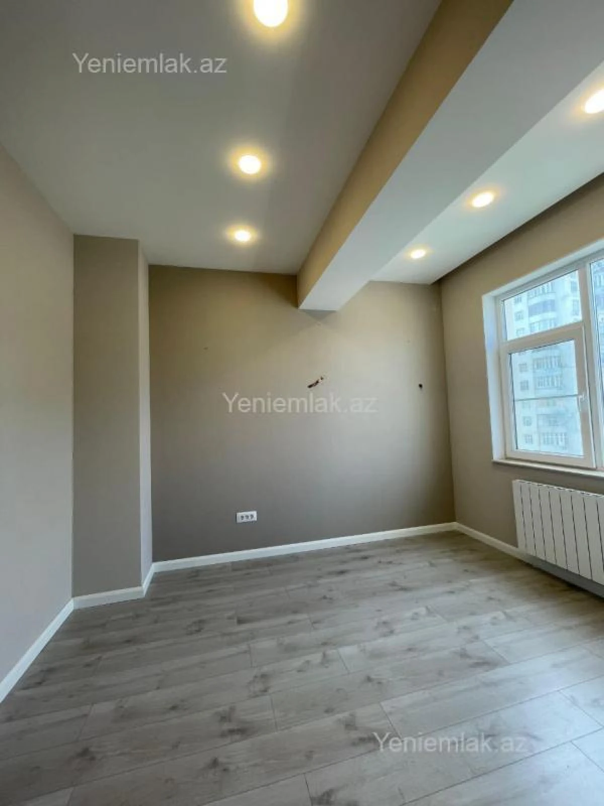 Satılır 3 otaqlı yeni tikili 85 m²
