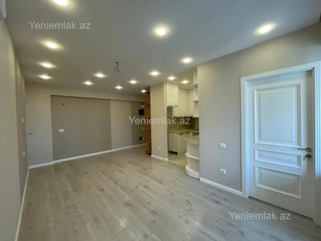 Satılır 3 otaqlı yeni tikili 85 m²