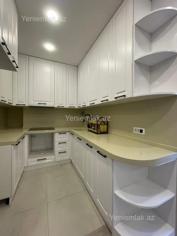 Satılır 3 otaqlı yeni tikili 85 m²