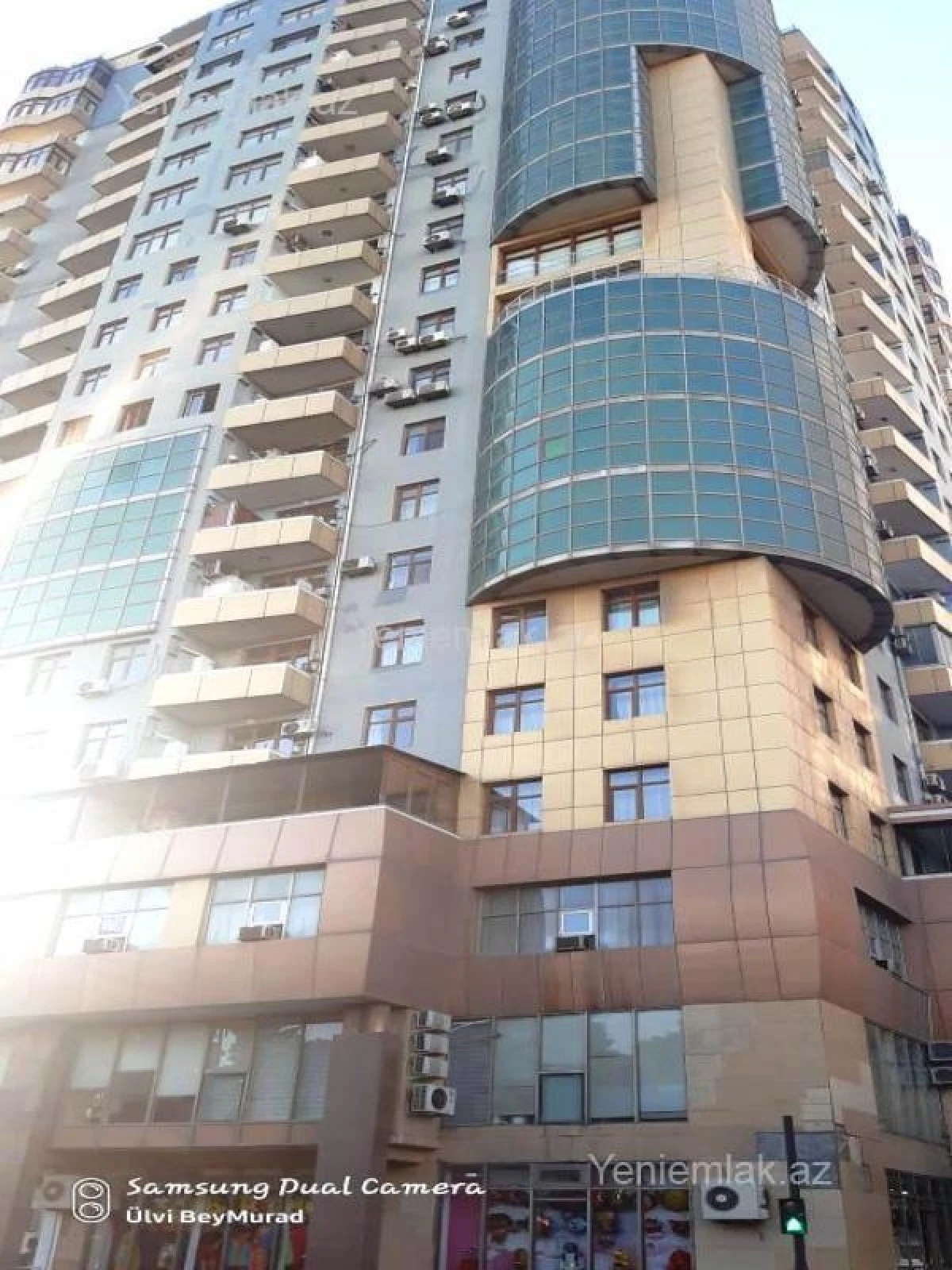 Satılır 4 otaqlı yeni tikili 250.5 m²