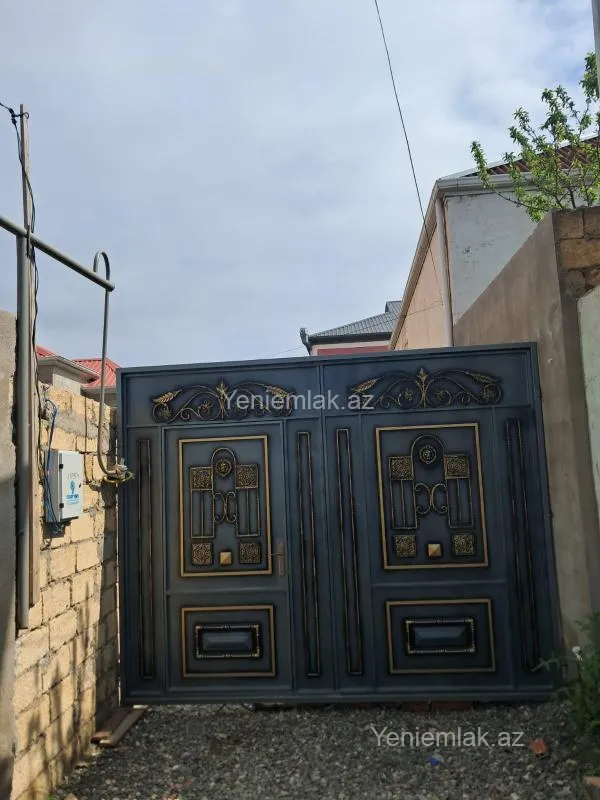 Satılır 4 otaqlı həyət evi 100 m²