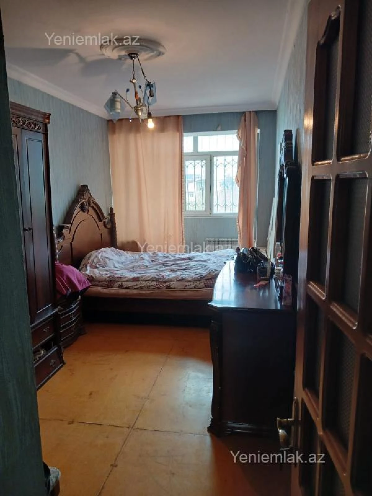 Satılır 3 otaqlı köhnə tikili 74 m²