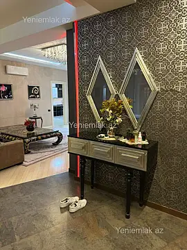 Satılır 4 otaqlı yeni tikili 250.5 m²