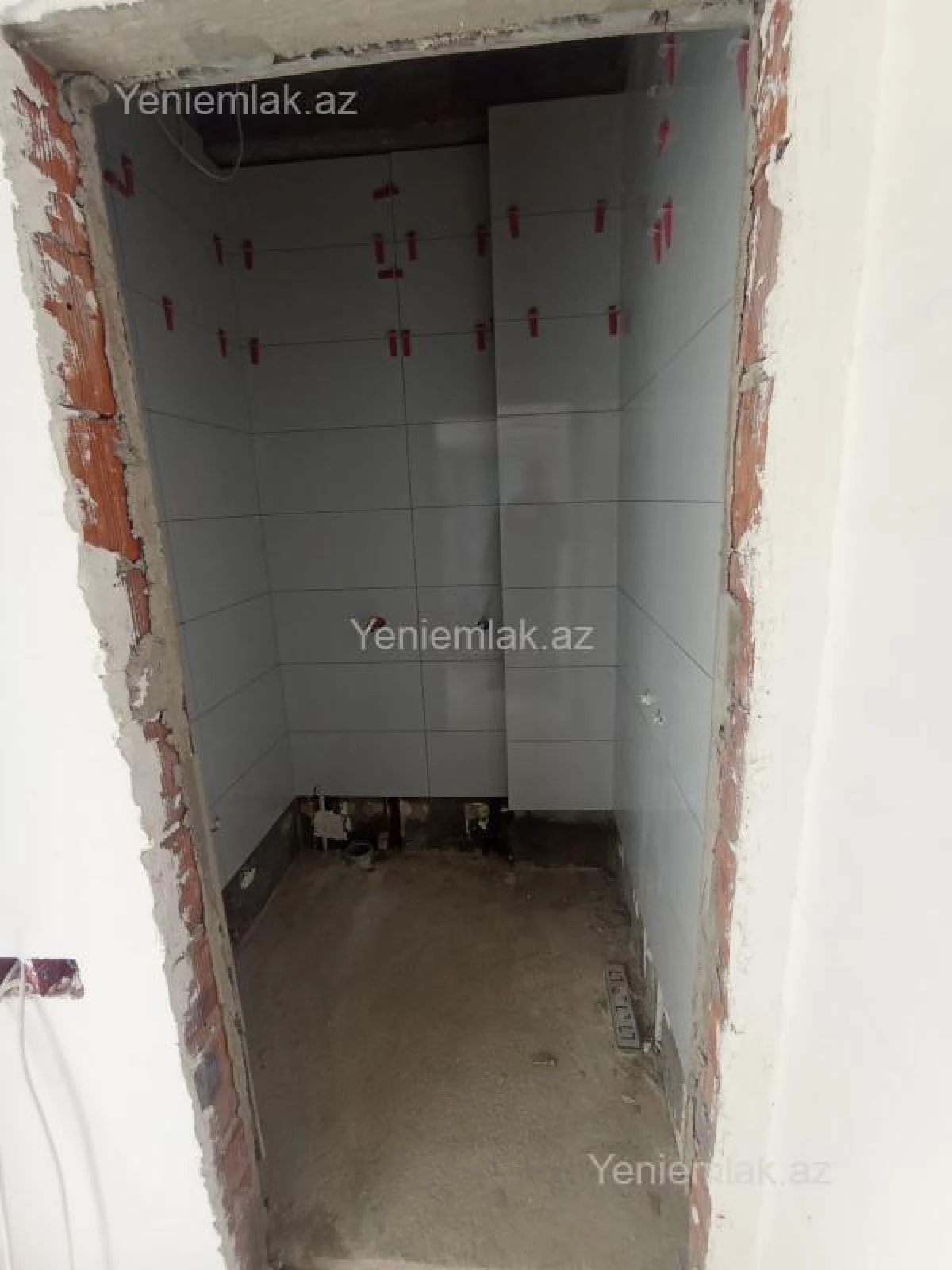 Satılır 12 otaqlı yeni tikili 260 m²