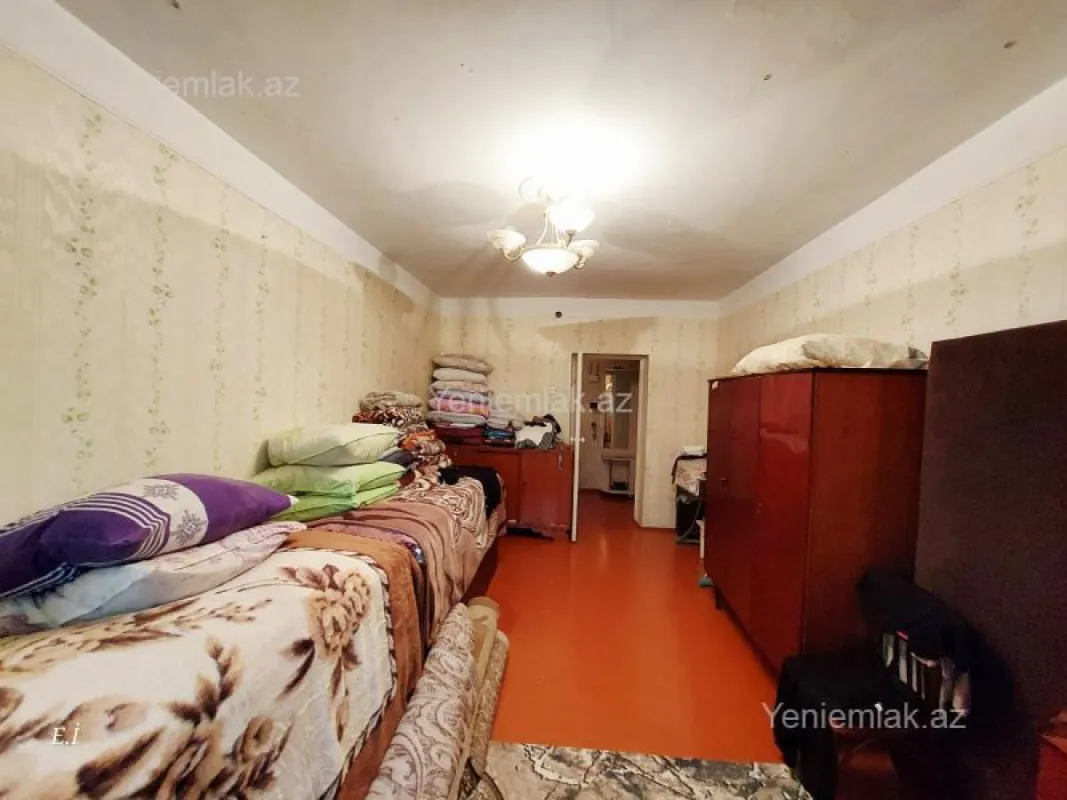 Satılır 5 otaqlı köhnə tikili 110 m²