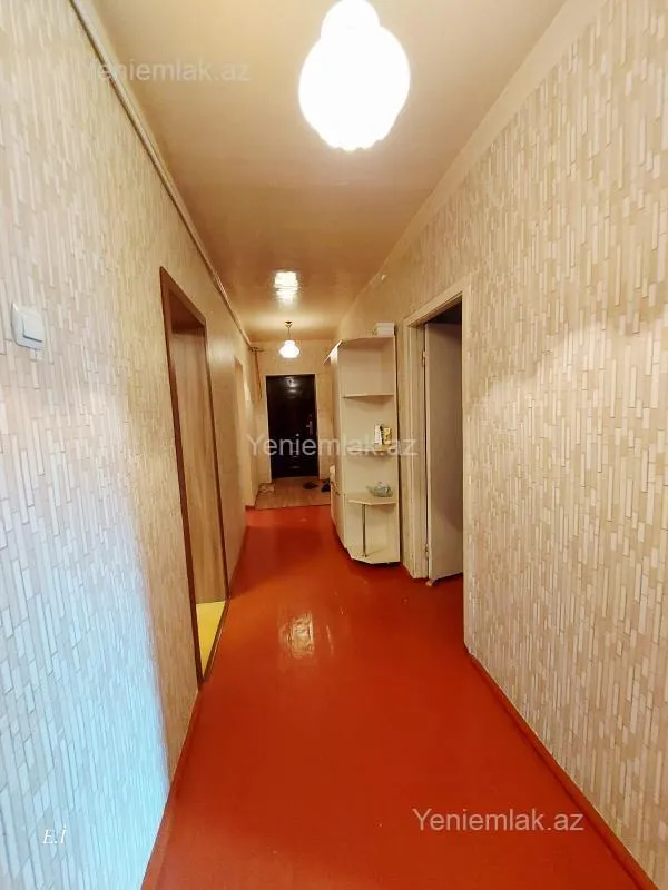 Satılır 5 otaqlı köhnə tikili 110 m²