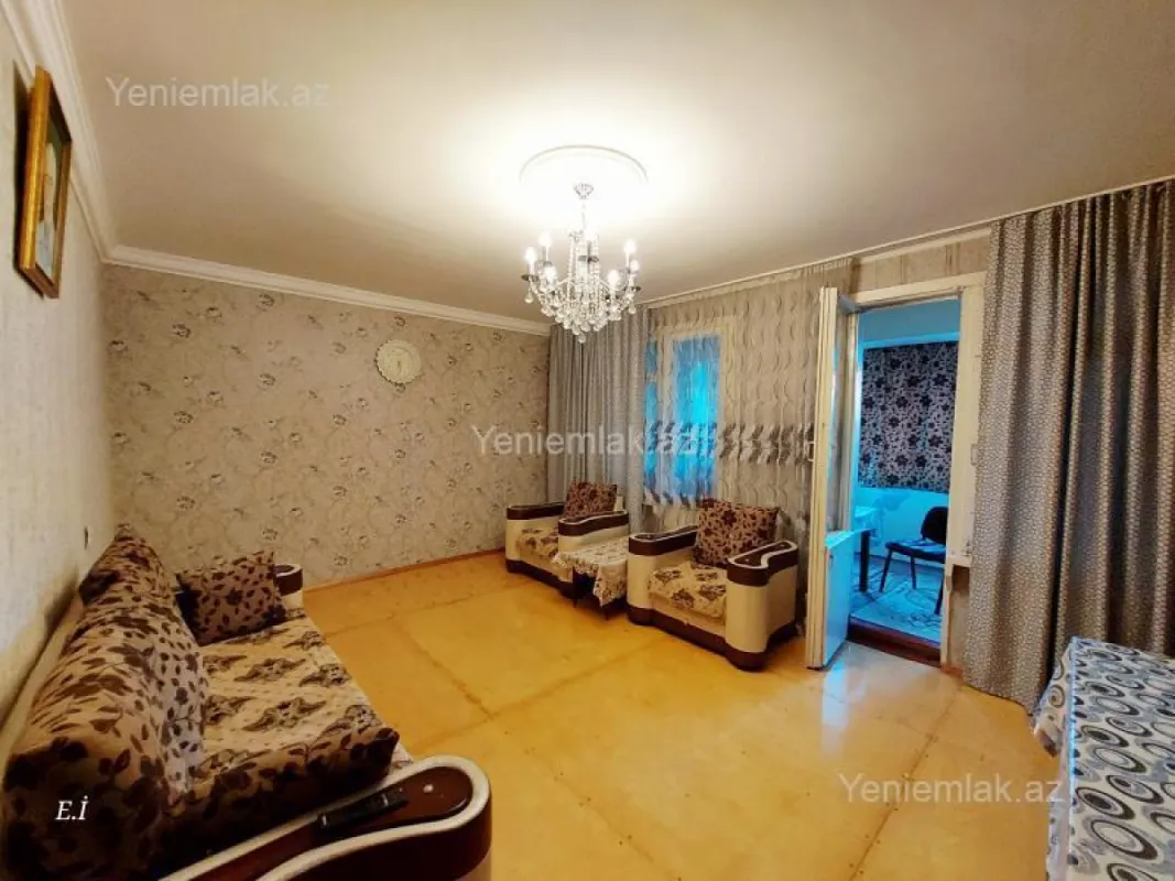 Satılır 5 otaqlı köhnə tikili 110 m²