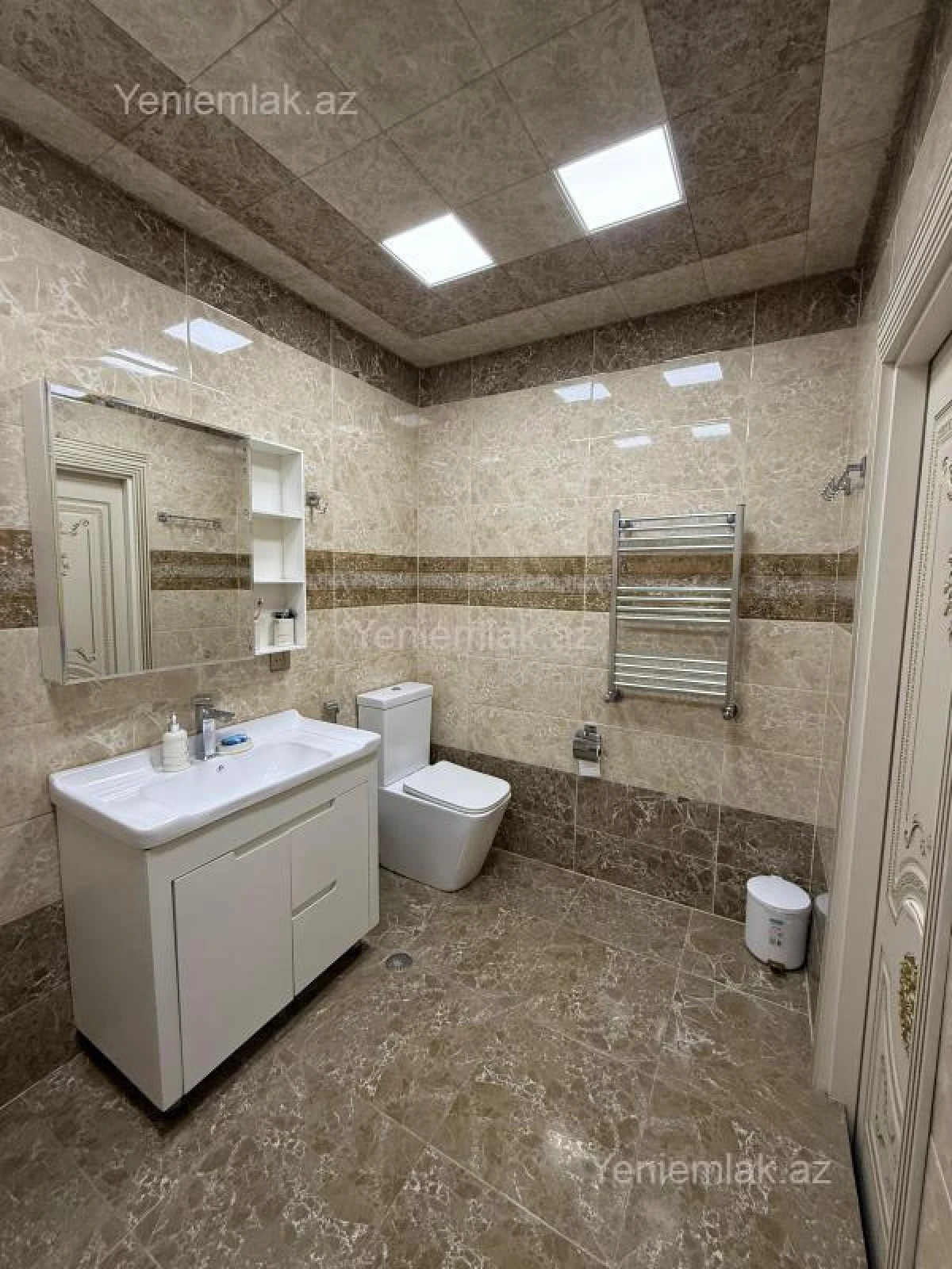 Satılır 2 otaqlı yeni tikili 84 m²