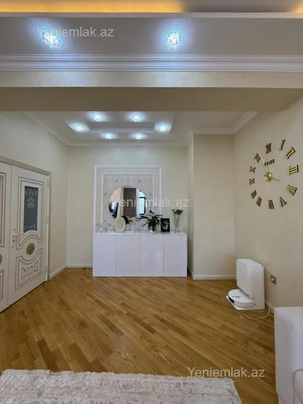 Satılır 2 otaqlı yeni tikili 84 m²
