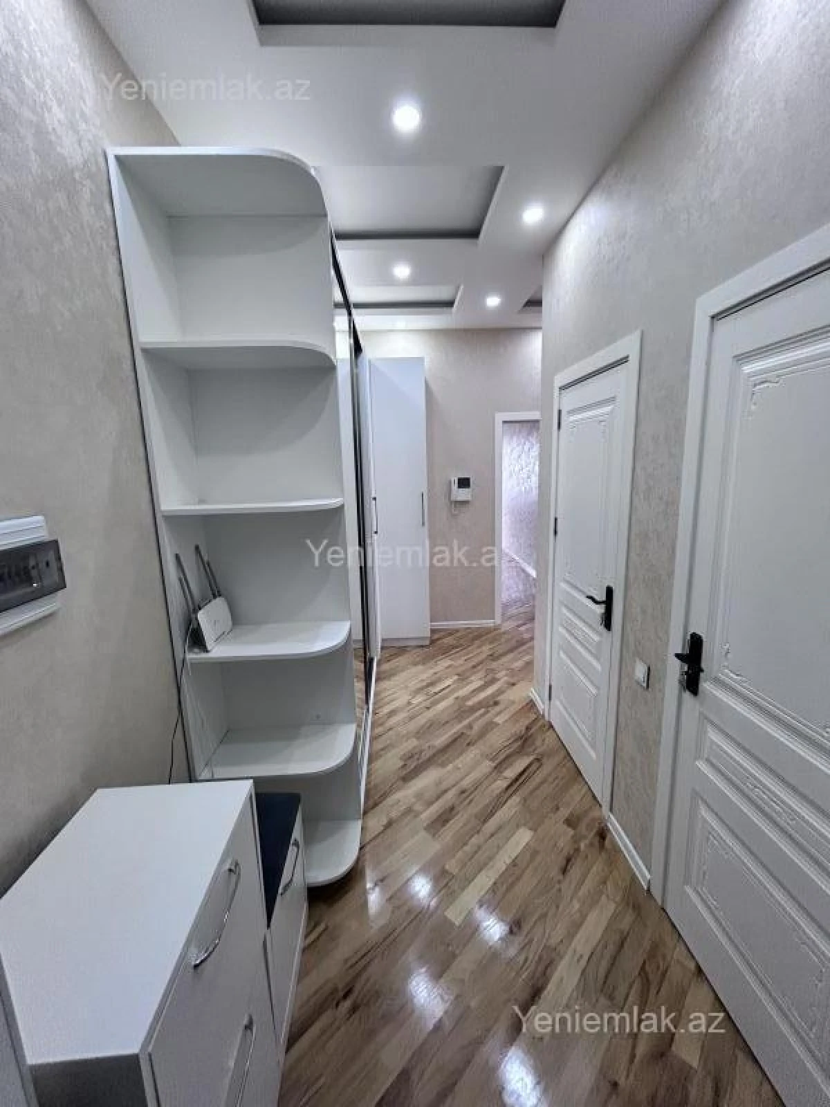 Satılır 3 otaqlı yeni tikili 97 m²