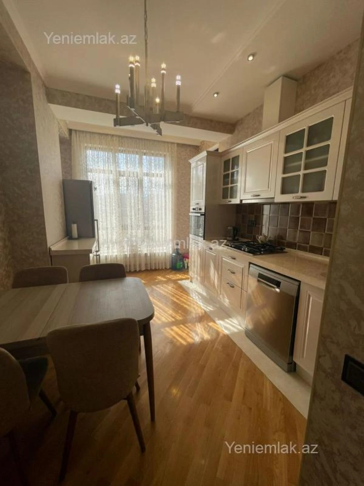 Satılır 3 otaqlı yeni tikili 127 m²