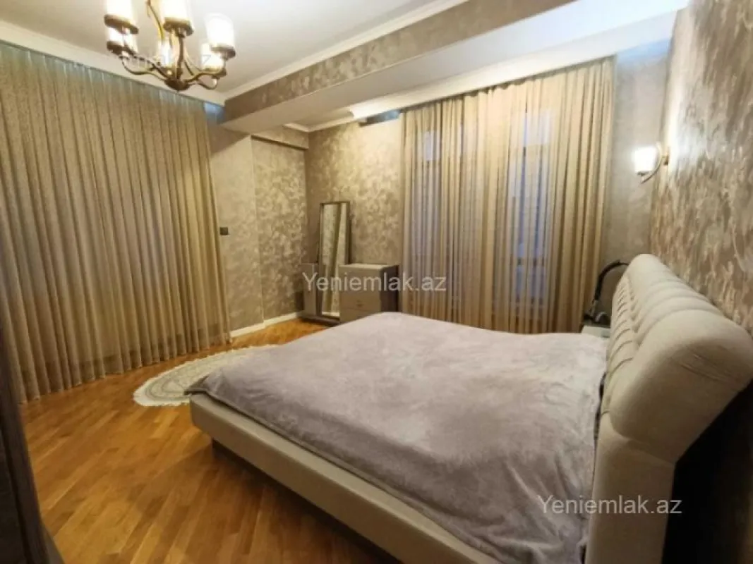 Satılır 3 otaqlı yeni tikili 127 m²