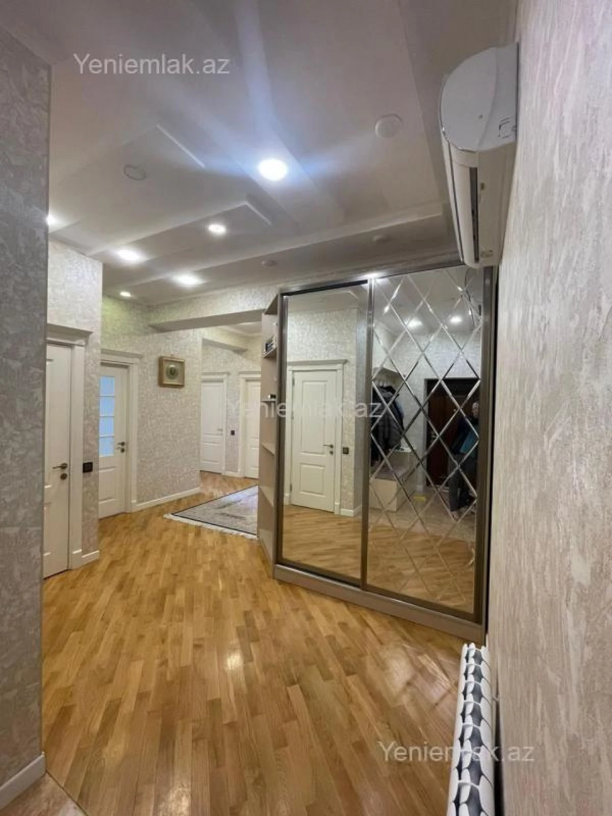 Satılır 3 otaqlı yeni tikili 127 m²