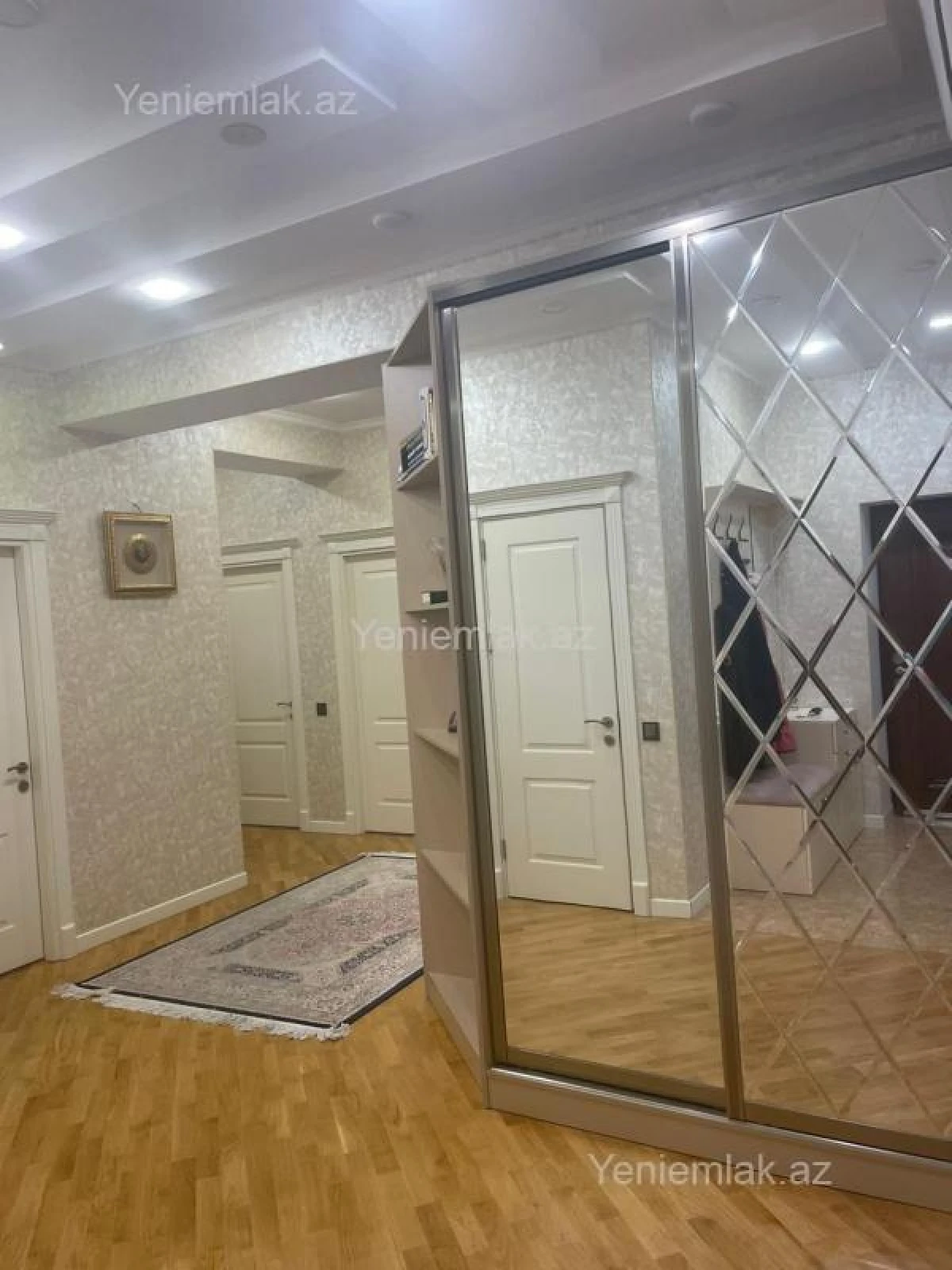 Satılır 3 otaqlı yeni tikili 127 m²