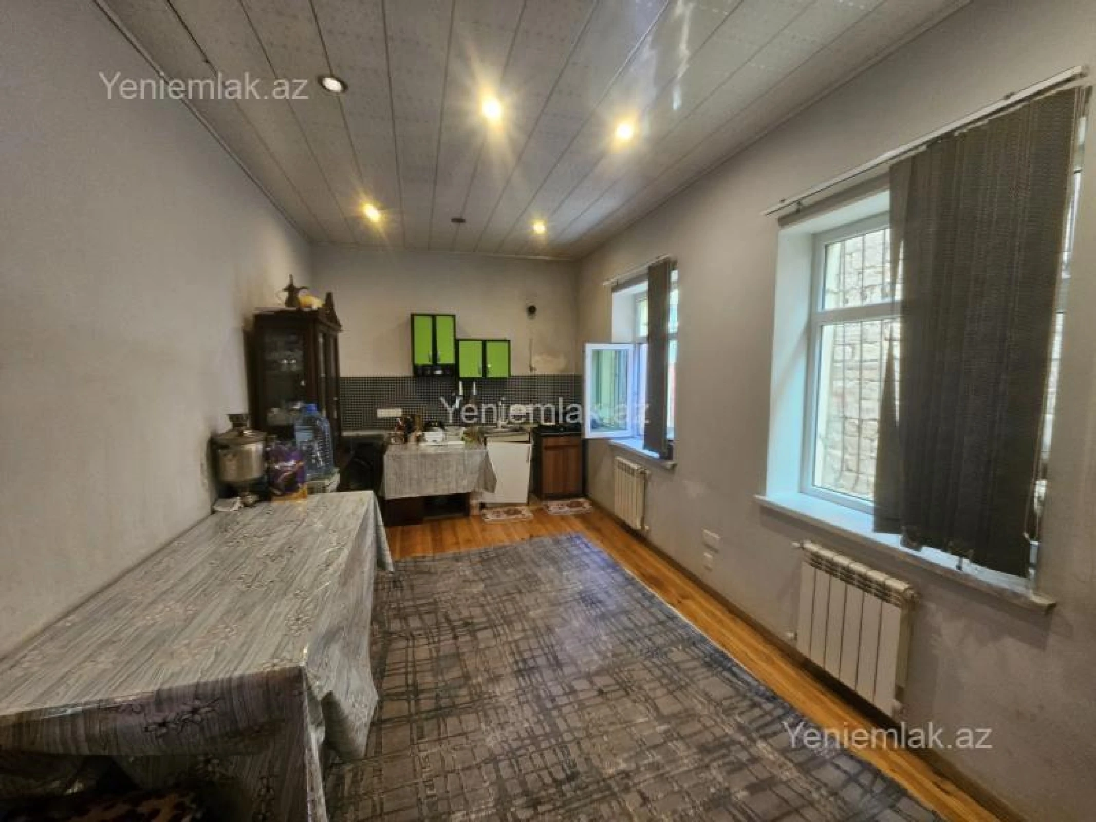 Satılır 5 otaqlı həyət evi 200 m²